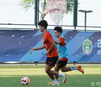 乐鱼体育官网网页版-关于深圳队备战关键战，全队备战齐心协力的信息