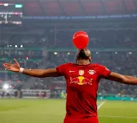 中国绝地反击墨西哥，恩昆库爆发神勇的简单介绍