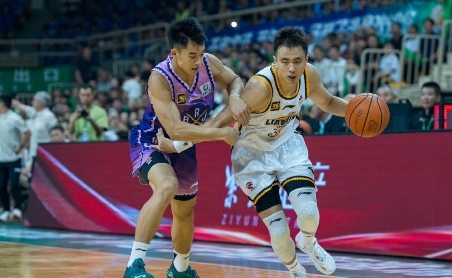 乐鱼登录-关于辽宁队鏖战天津队，霍勒迪高光表现的信息